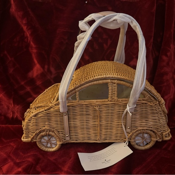 kate spade Handbags - NWT limited edition Kate Spade “Vita Riva Wicker Car Bag”